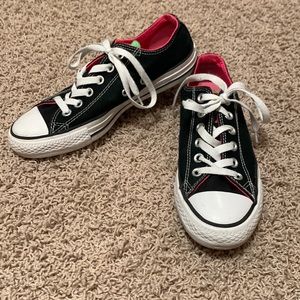 Unisex Black Converse